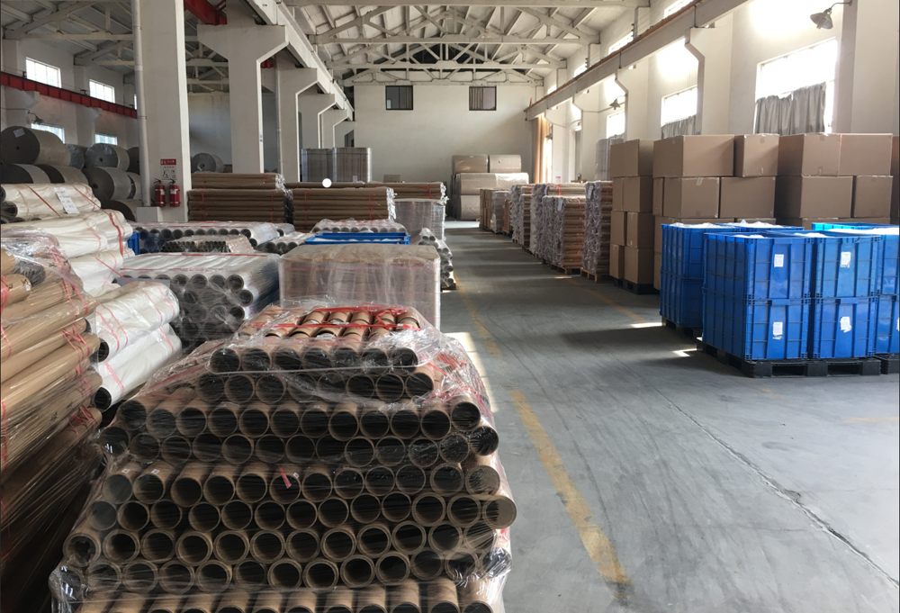 圓通紙管生產(chǎn)倉(cāng)庫(kù)